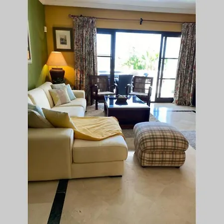 Casa De Lujo En Campo De Golf Holiday home